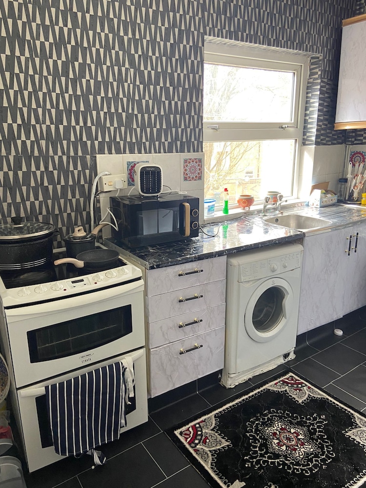 Lovely Humuplace 1-bed Apartment in Birmingham