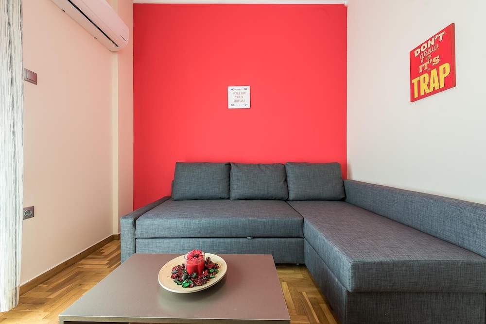 Stylish Home in Koukaki by Cloudkeys photo 4