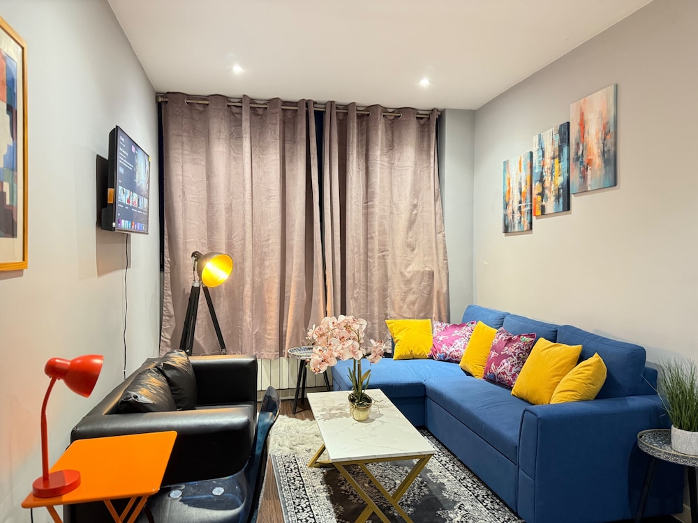 London Heathrow Luxury Apartment - Fully Equipped