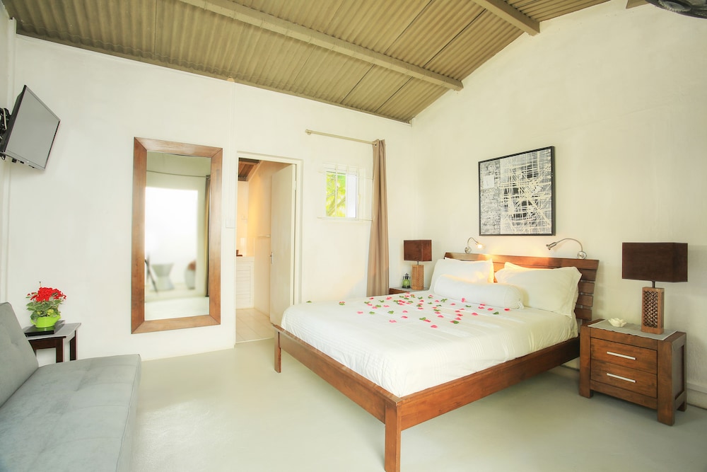 Esprit Libre Restaurant and Guest House