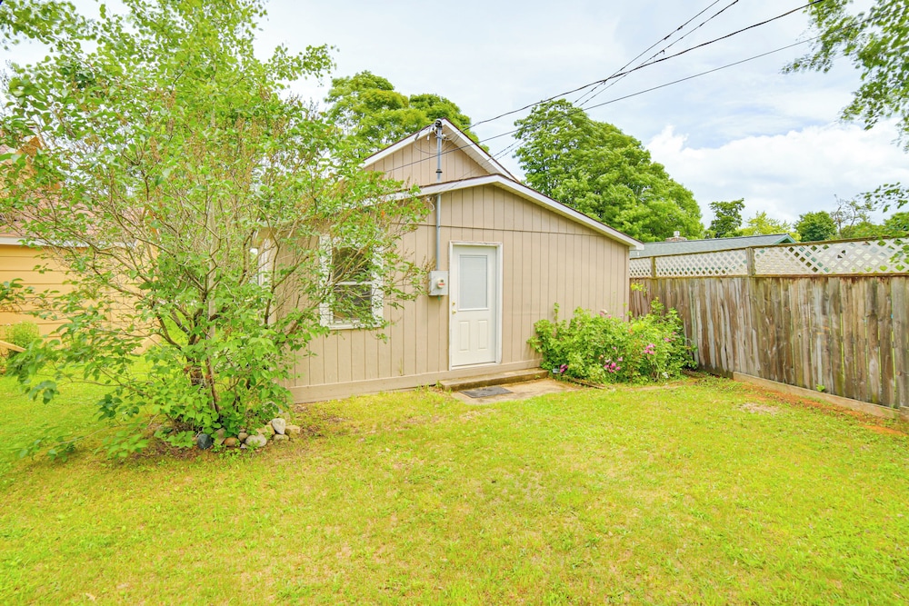 Steps to Lake Huron: Retreat w/ Yard in St Ignace