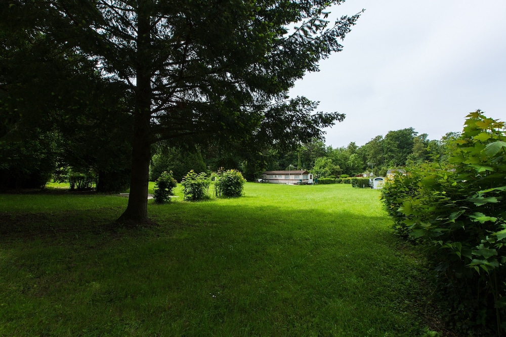 Camping Caravaning Des Bondons view 2