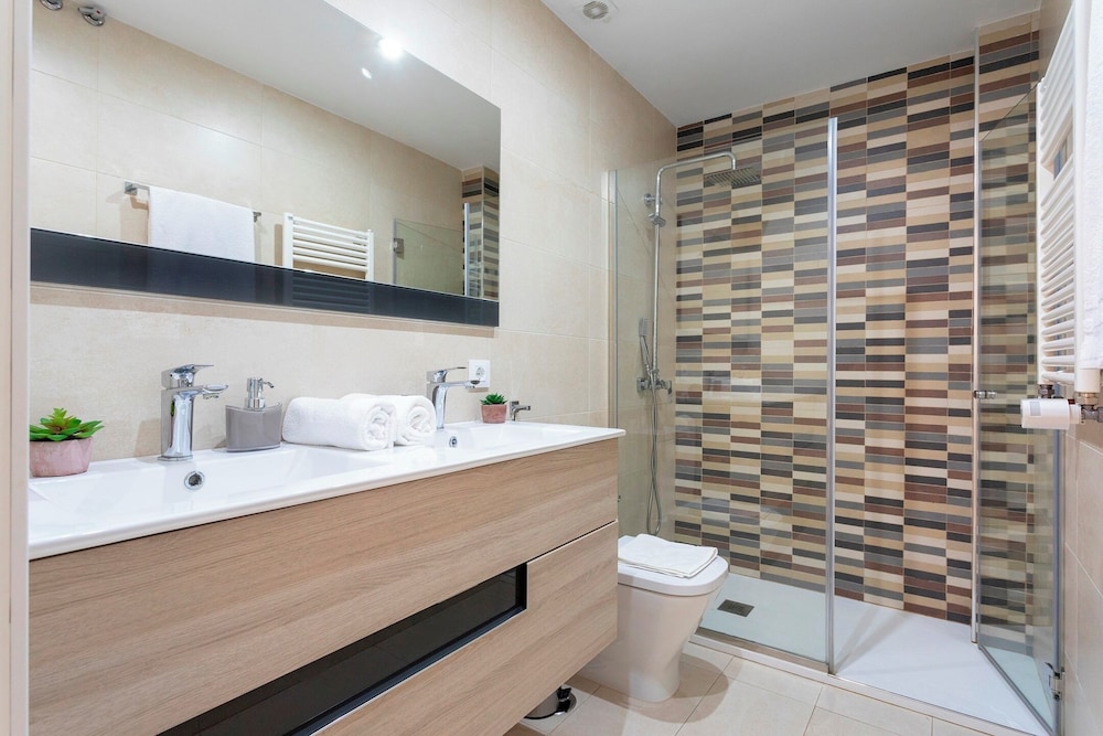 Genteel Home El Brillante