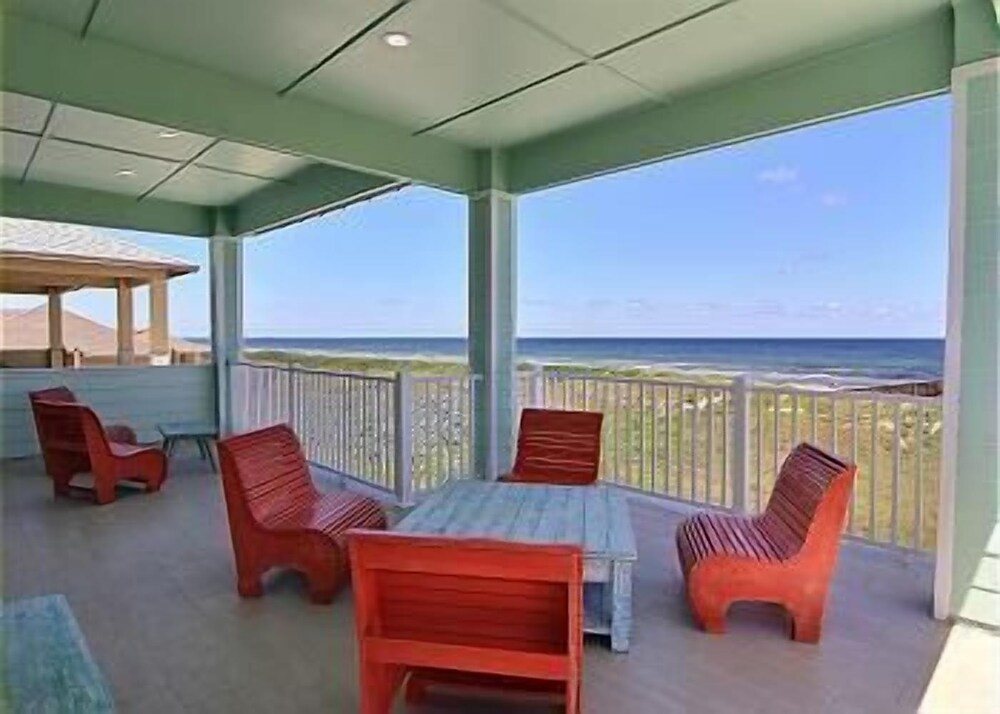Gulfwaters Beachfront Resort 101 102