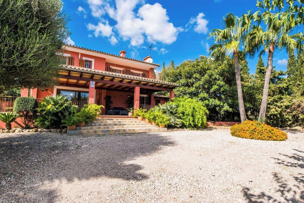 Villa Legendario