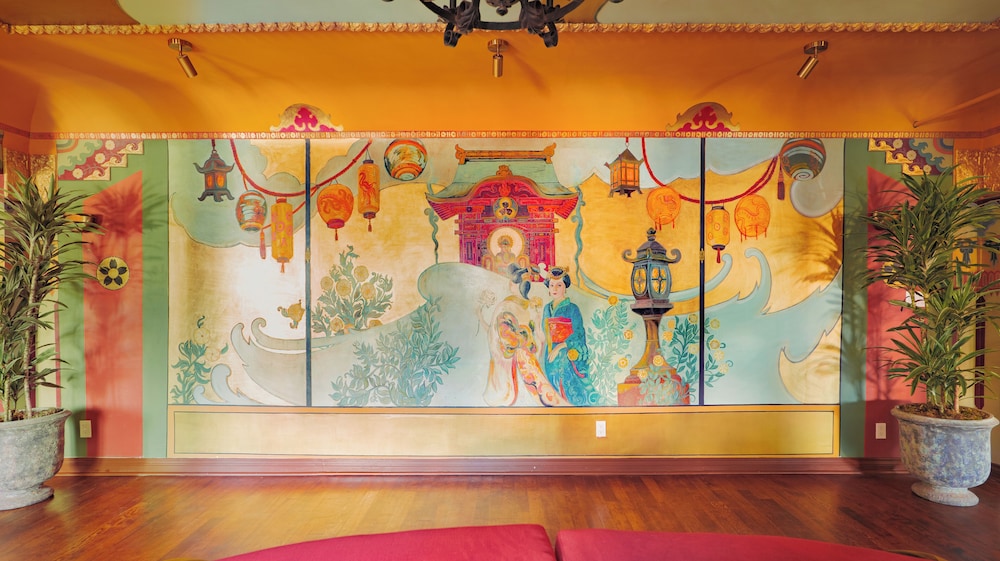 The Nirvana Apartment Hotel - Image 2
