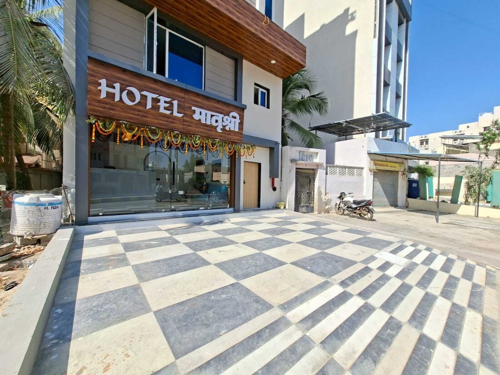 Hotel Matrushree - Near Shree Dwarkadhish Temple