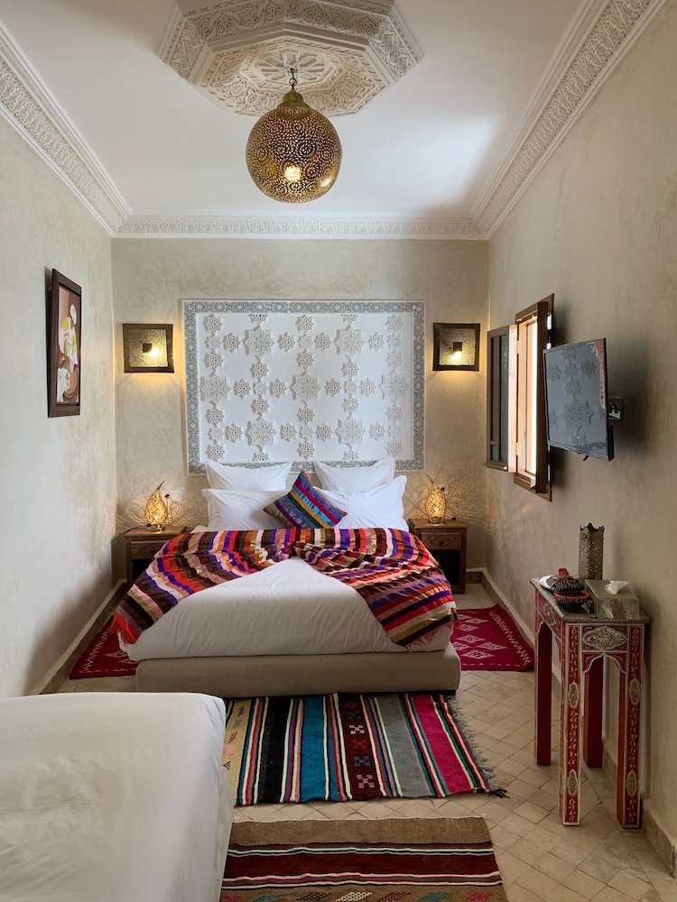 Riad Abaka by Ghali