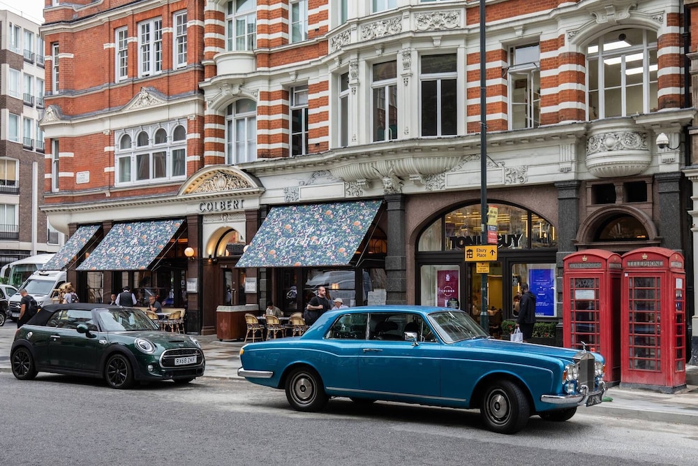 Pont Street IV by Onefinestay