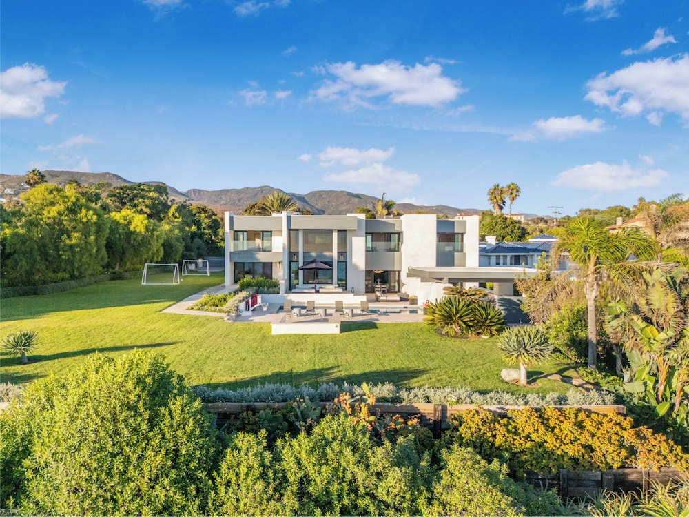 Morning View Malibu - Malibu Masterpiece in the Making w/ Views & Beach Access