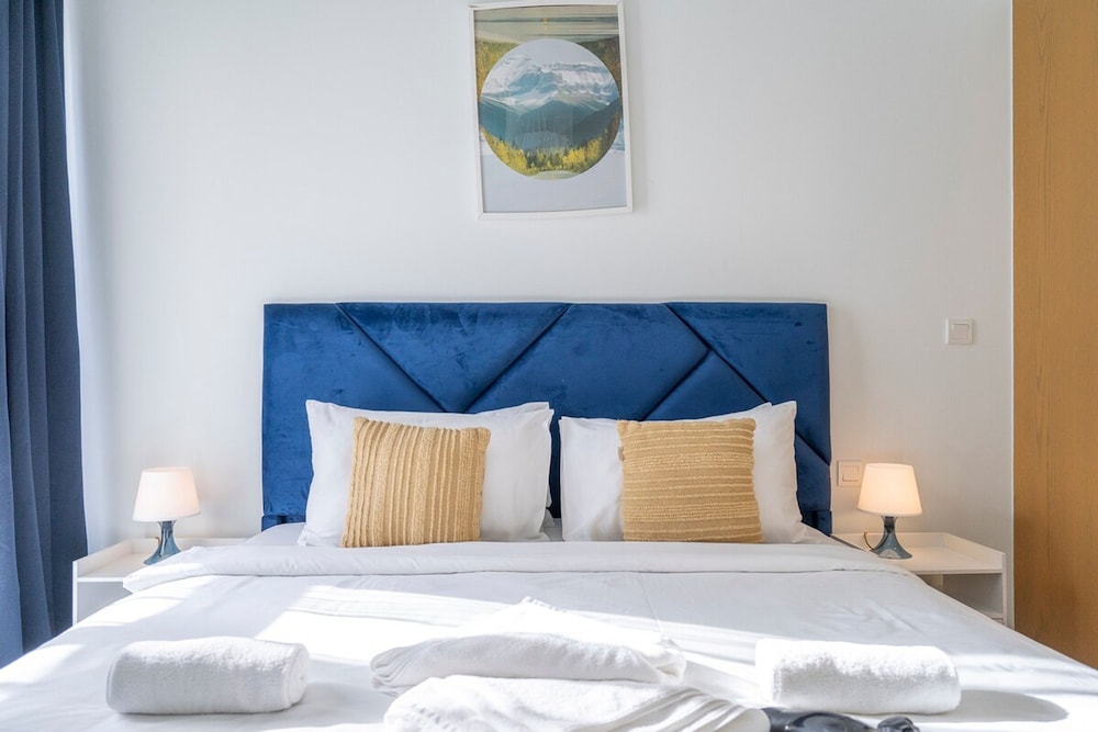 Peaceful 1-bedroom Apartment for 4 in Downtown