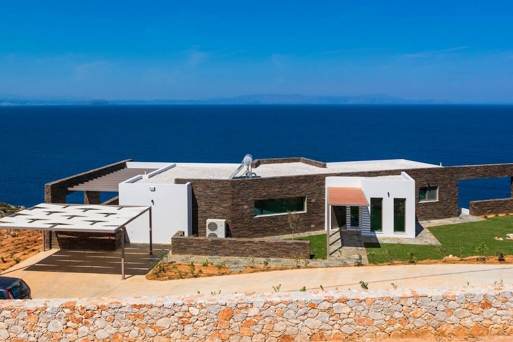 Tersanas Villas