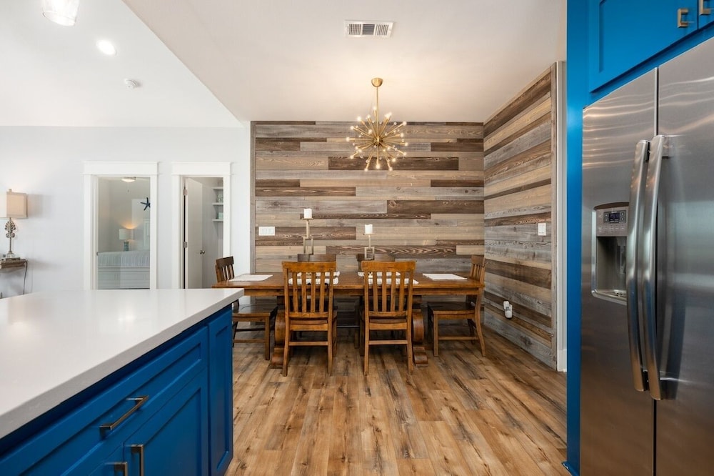 Deja Blue 2 3 Bedroom Home