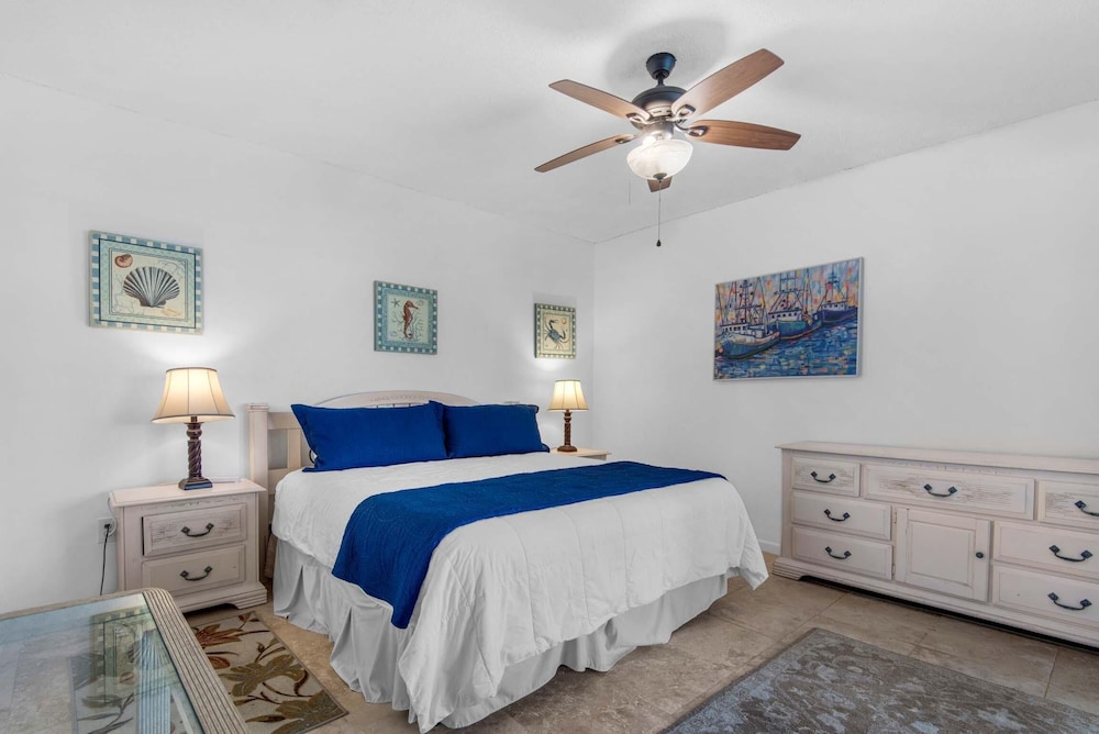 Navarre Towers 1205