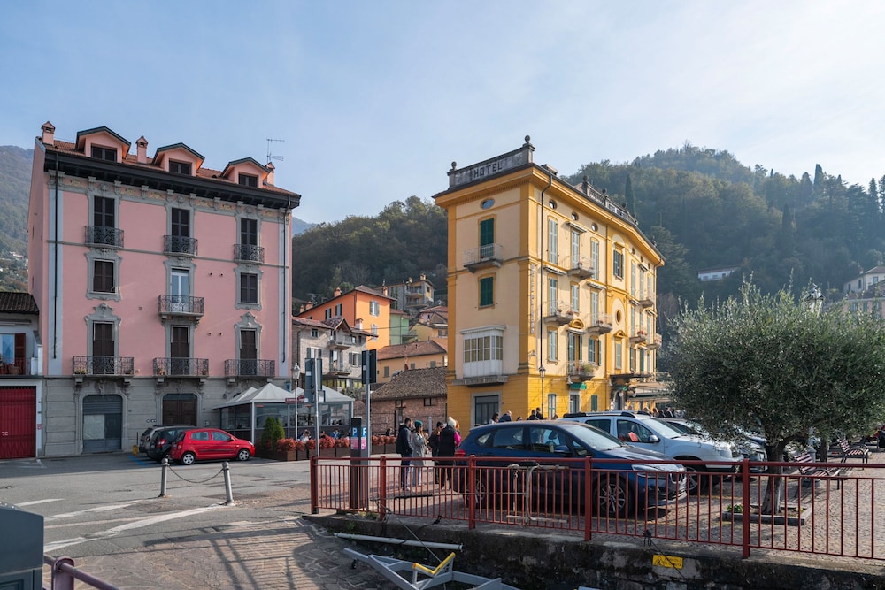 Varenna Sunset by Wonderful Italy