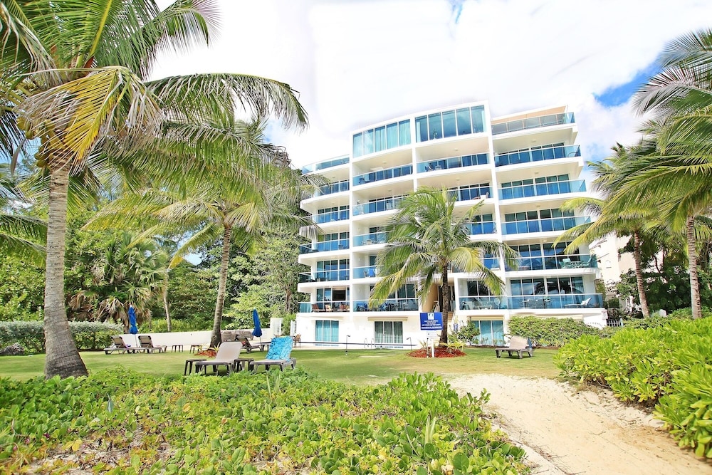 Stunning Beachfront 2-Bed Condo with Pool - Ocean One 204 by BSL Rentals