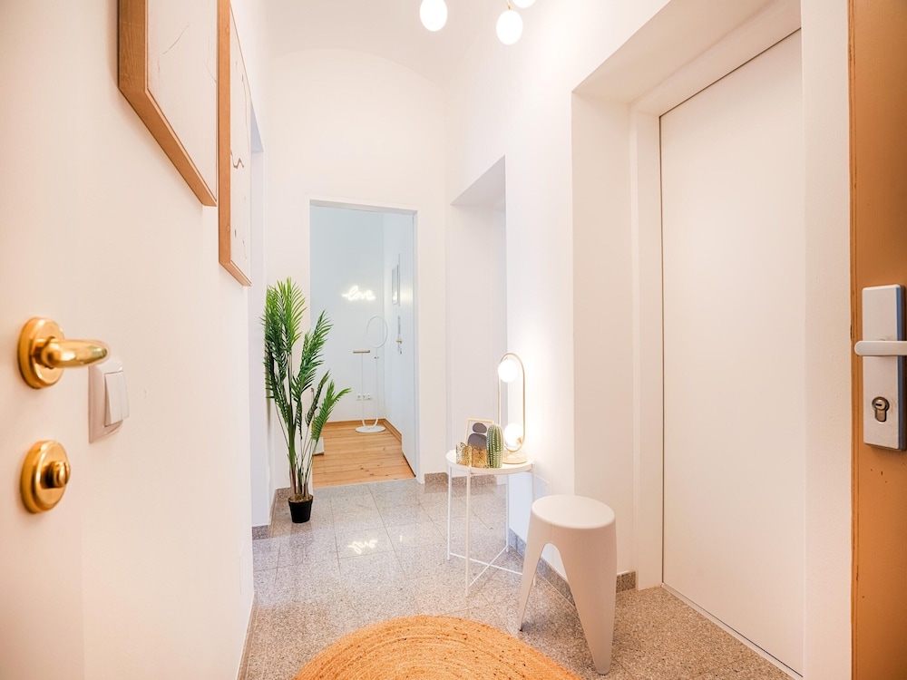 Contemporary Business Apartment in Graz