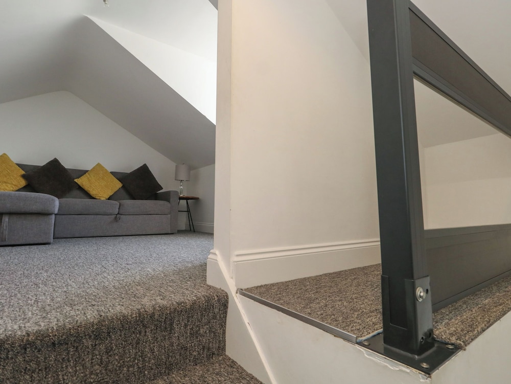 Flat 4 - Hengistdury