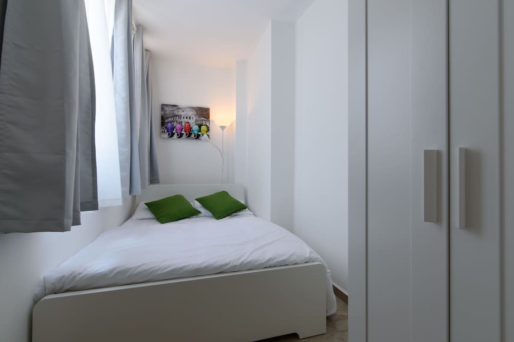 Beach View Apartments And Studio