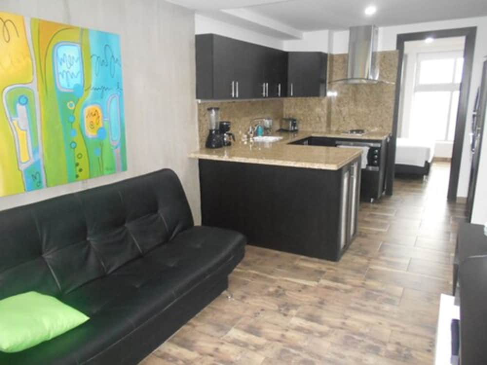 San Peter Suites