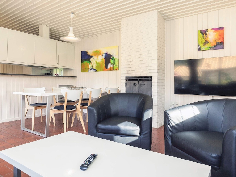 Holiday Home- Free Water Park Access