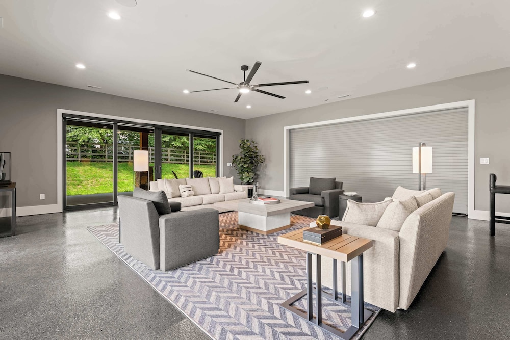 The Luxe Barn Home for 4