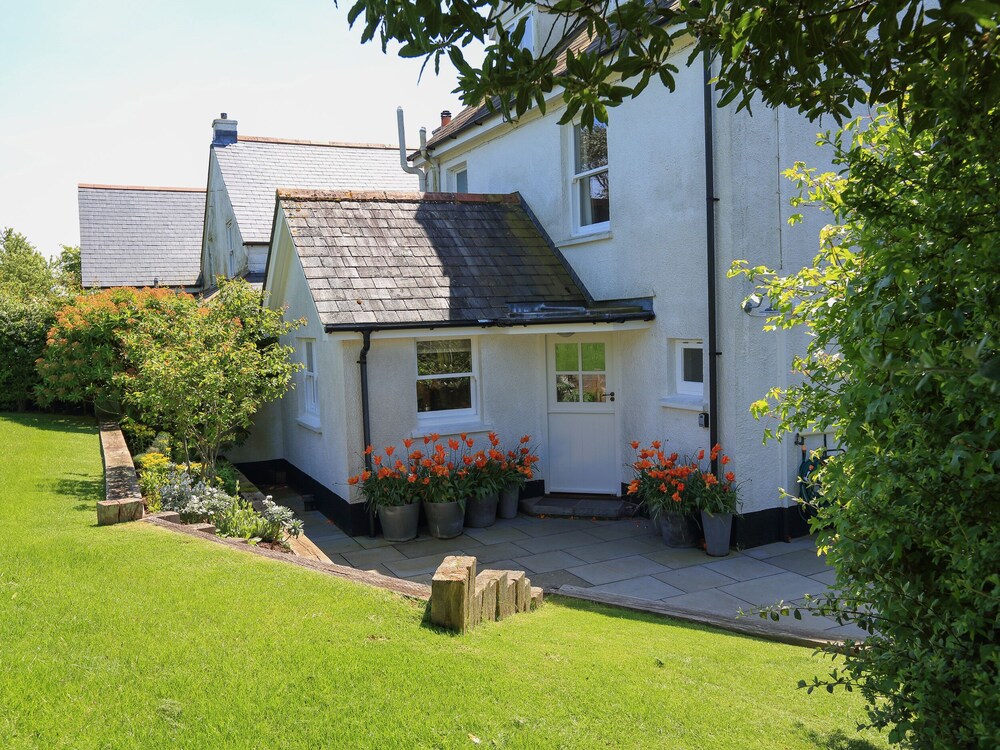 Warren Cottage view 4