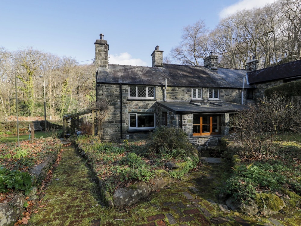 Glandwr Cottage