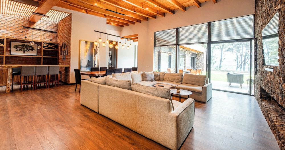 Pedacito de Lago - Lakeview Home