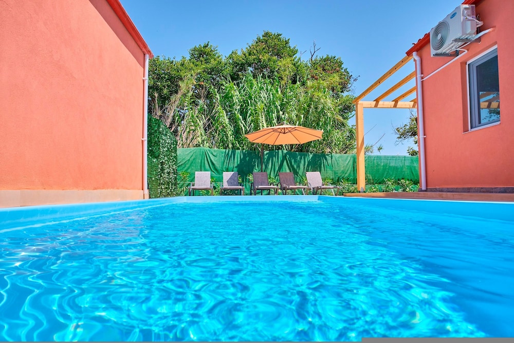 Drastis Escape Villas - Villa Simran By Estia