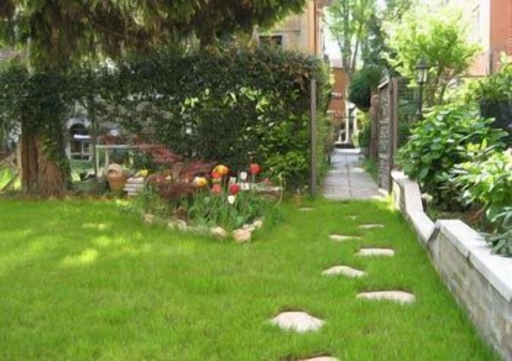 Casa delle Rose B&B