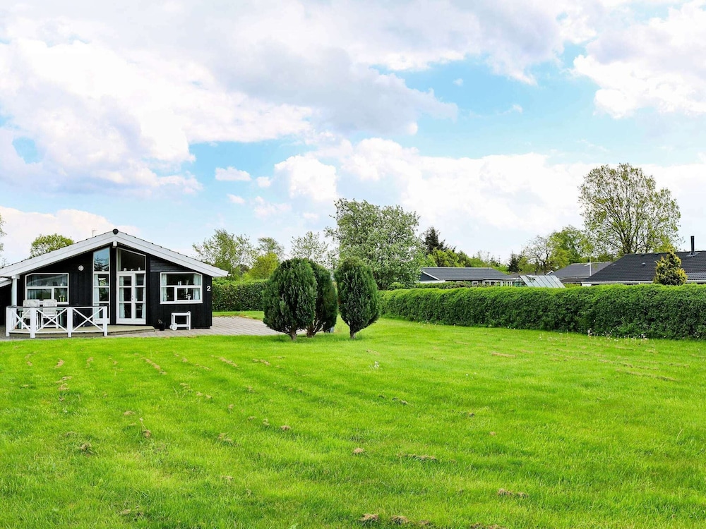6 Person Holiday Home in Hadsund-by Traum