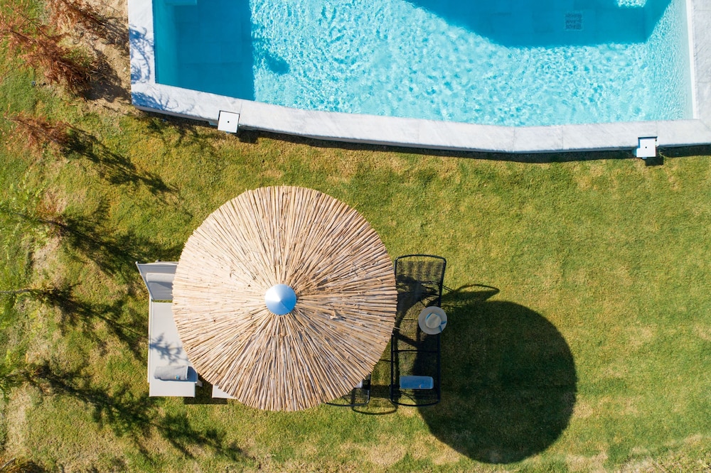 Olive Grove Panorama Suite Pende