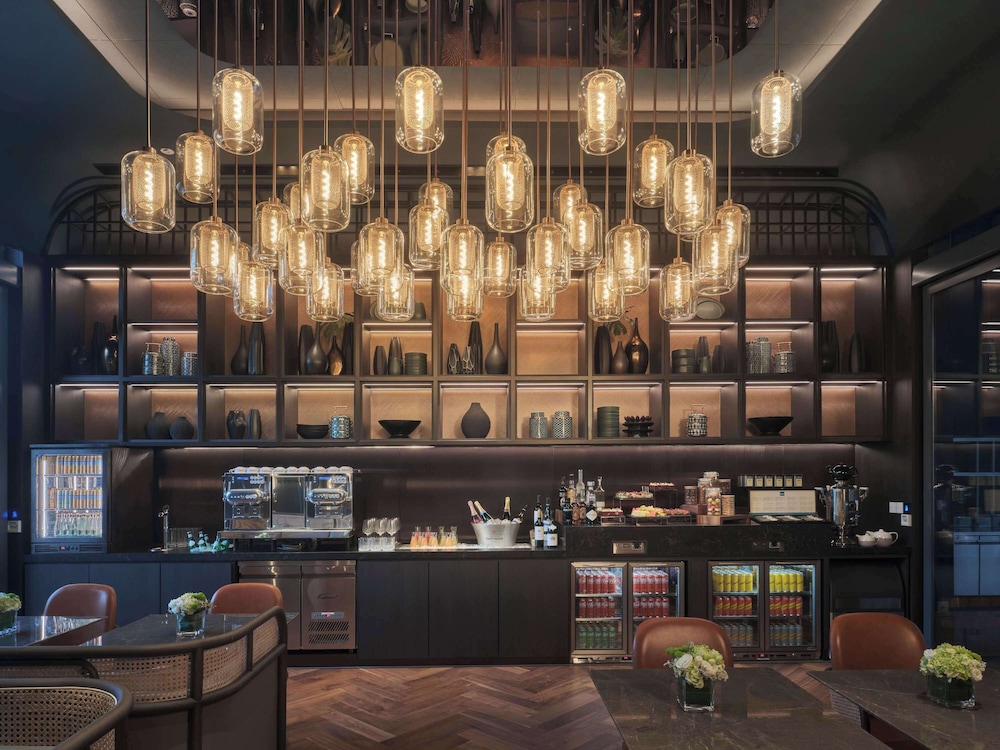 Pullman Singapore Hill Street 64