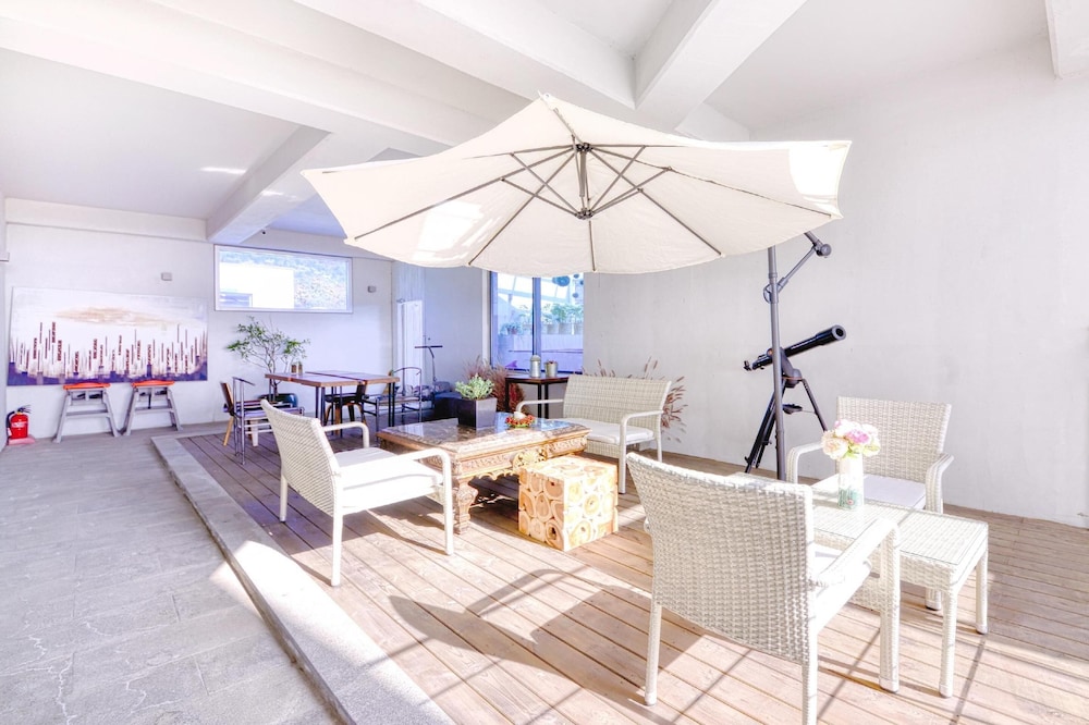 Seogwipo Dawa Pool Villa Pension