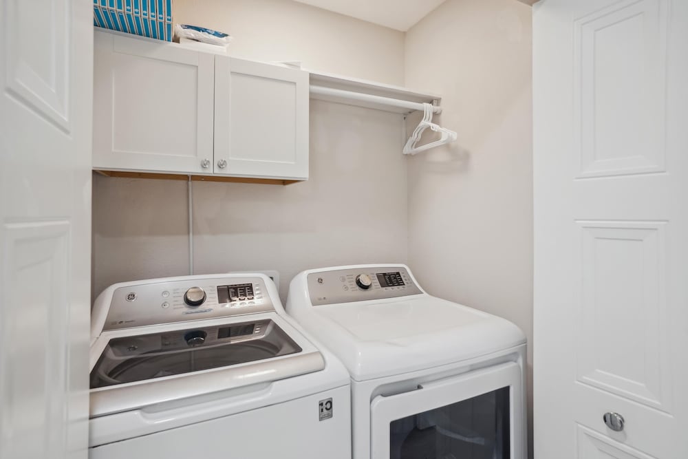 Pelican Pointe 5B