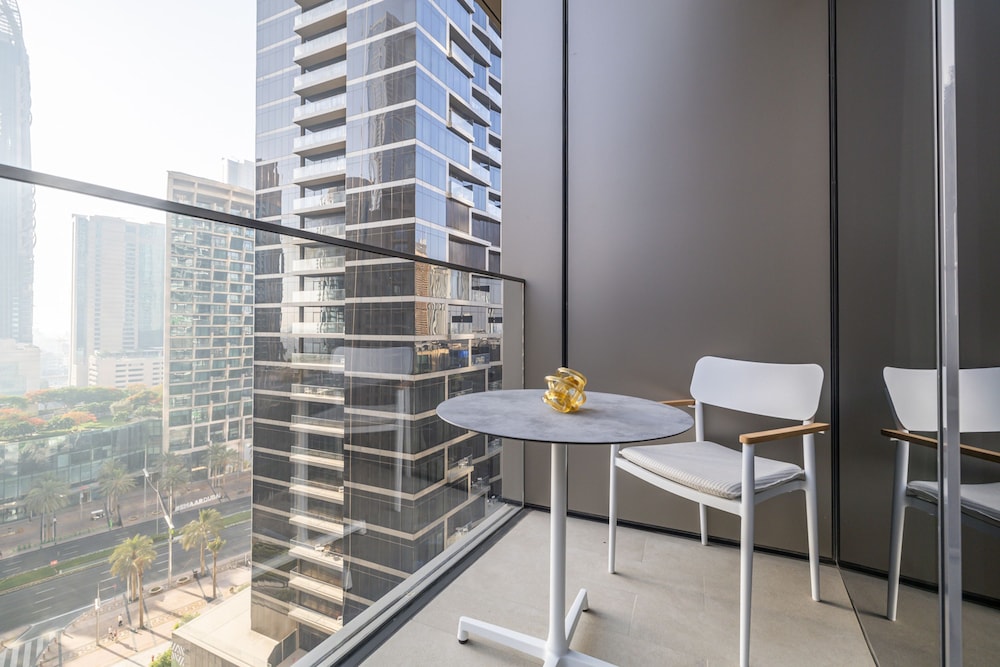 Address Opera 1205 Downtown