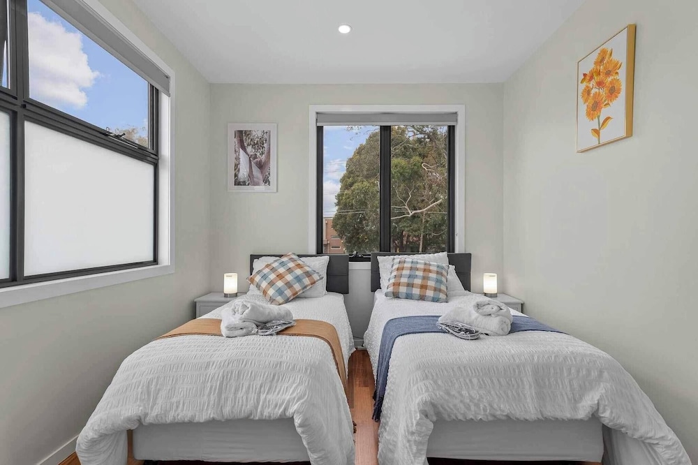 Luxurious Townhouse7 km to CBD