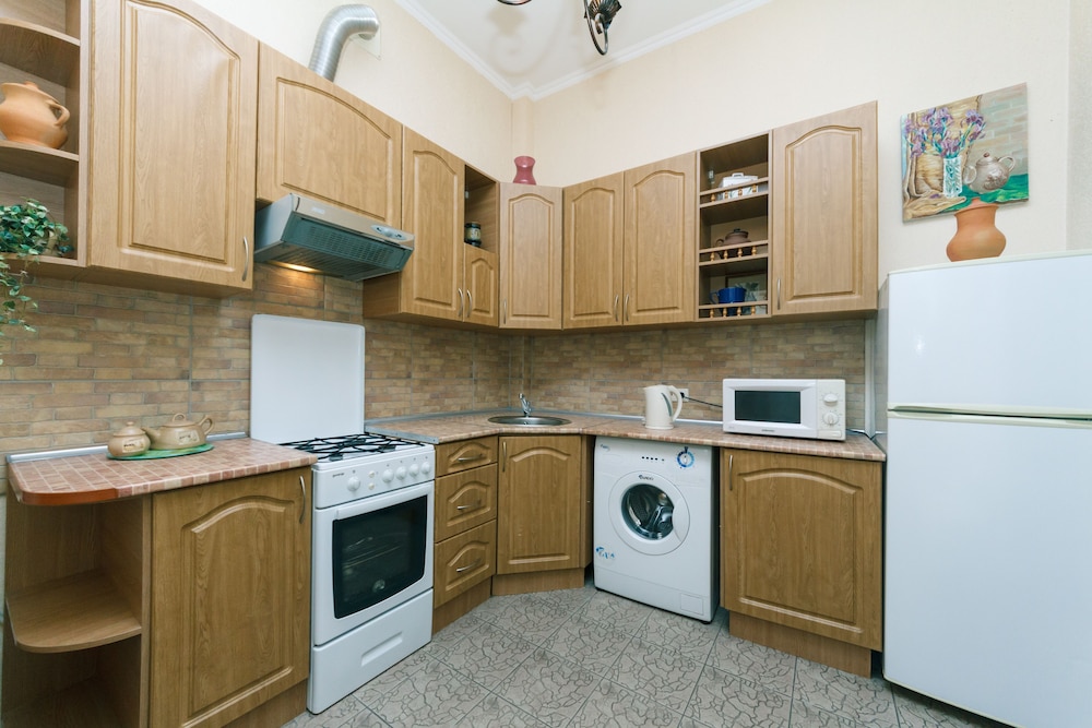 Alma Apartments