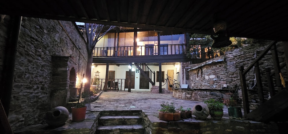 Birgi Mai Siyah Konak