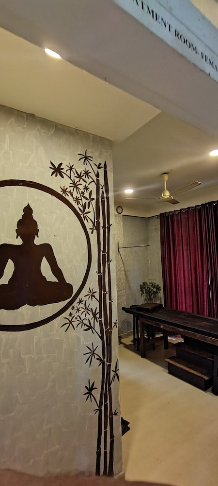 Dr Elzas Ayurveda