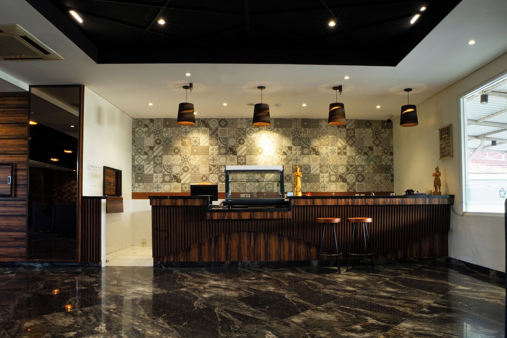 Hotel Brothers Solo Baru