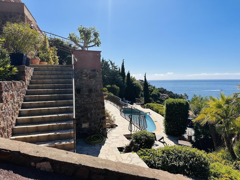 Sea View Villa in Theoule sur Mer With Pool- 2237