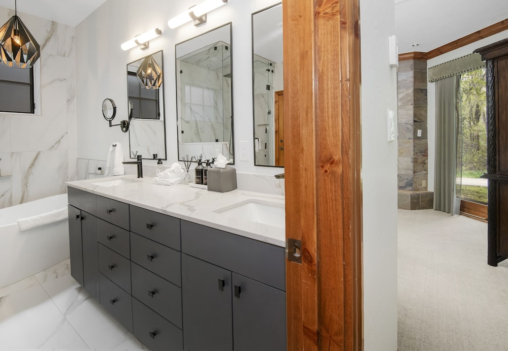 Brookside Townhome 103 3 Bedroom Townhouse