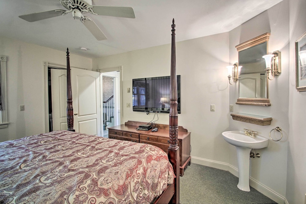 Nestlenook Victorian Condo ~6 Mi to Attitash! view 3
