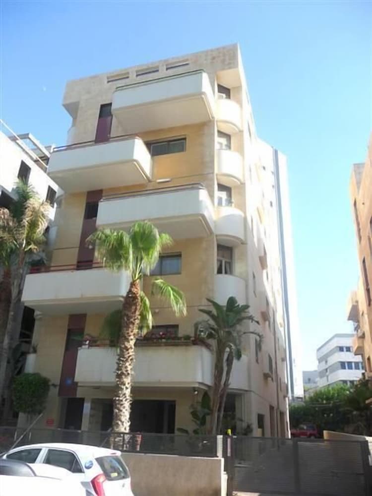 Elena Apartments