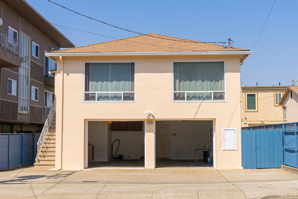 Cozy Quiet Safe Bright 4brs Home in Daly City