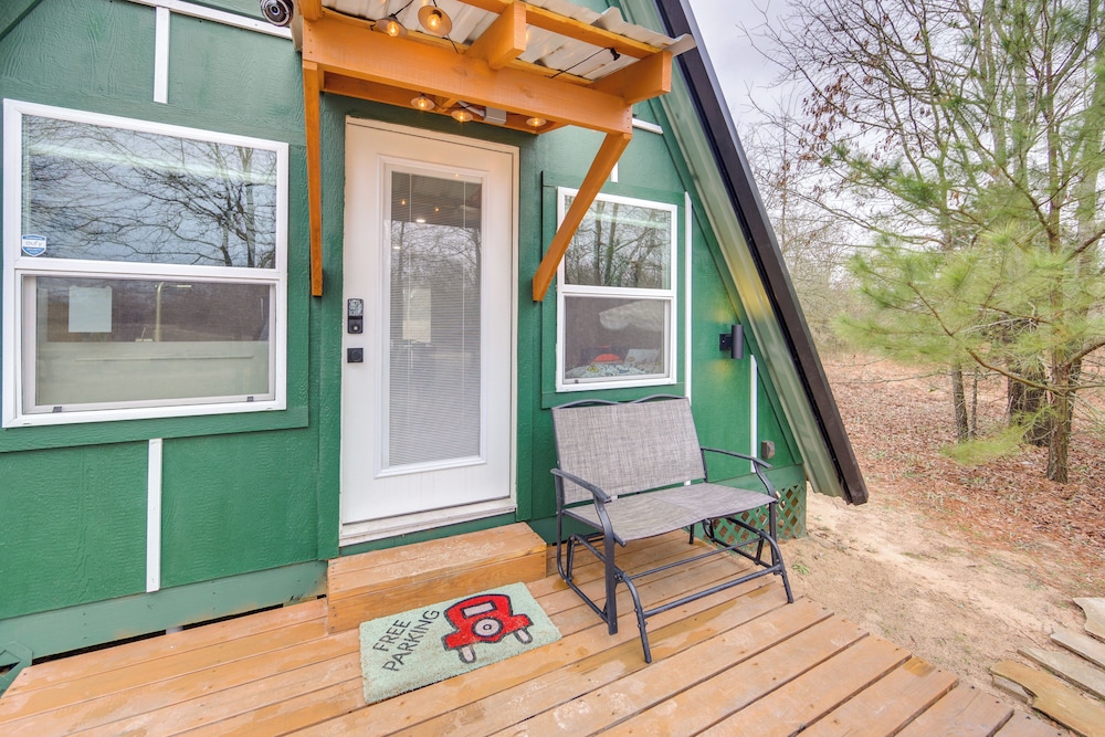 7 Mi to Tyler State Park: 'a-game' Cabin