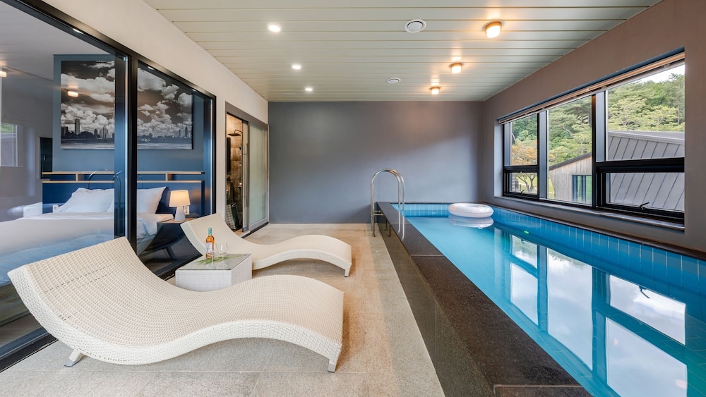 Chuncheon Motomoto Pool Villa