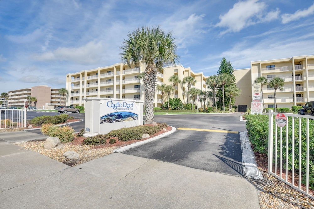 New Smyrna Beach Condo w/ Ocean-view Balcony! view 4